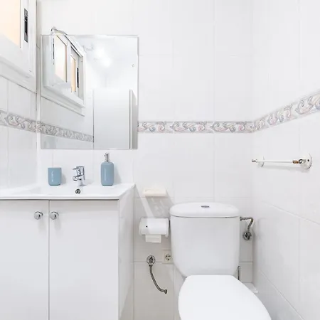 Loixana 10-8 - Arena Apartment *